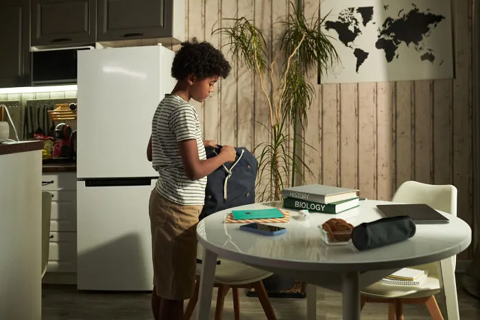 Men Online Share 36 Things About Women They Never Noticed Until They Got A Girlfriend