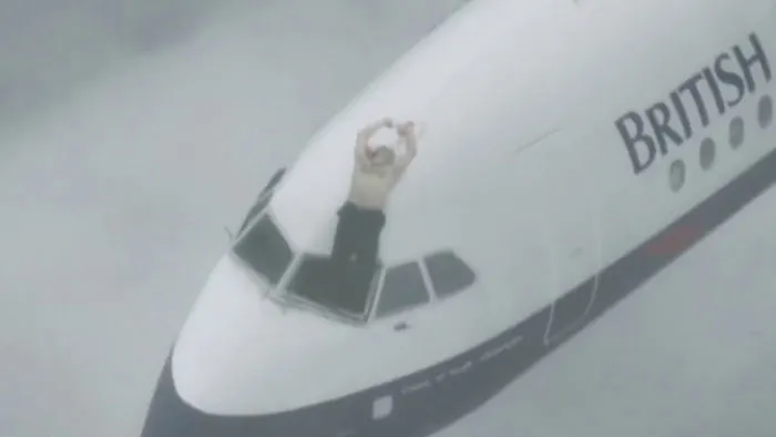 “Should Have Been 100% Fatal”: 49 Times Humans Survived The Most Terrifying Situations