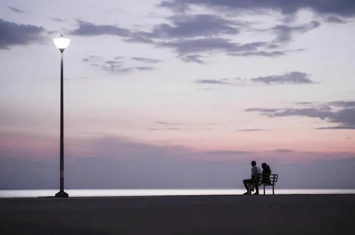 This Photographer Makes Minimalism Look Incredibly Expressive (44 Pics)