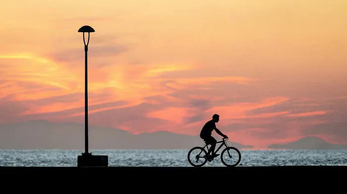 This Photographer Makes Minimalism Look Incredibly Expressive (44 Pics)