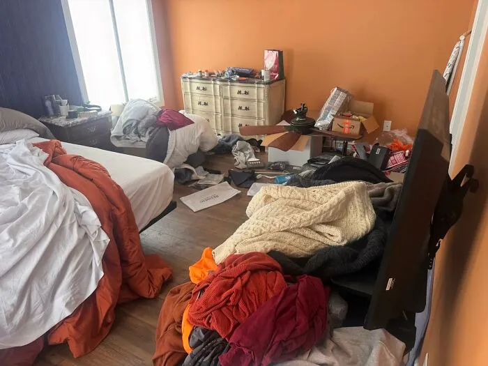 I’m Just Too Messy, He Could Never Keep Anything Clean With All My Junk Around