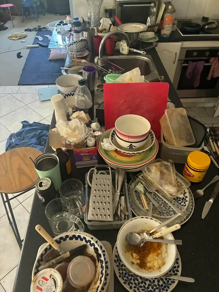 Married Life … I Only Just Walked In The Door From Work While My Wife And Kids Had 3 Days Off