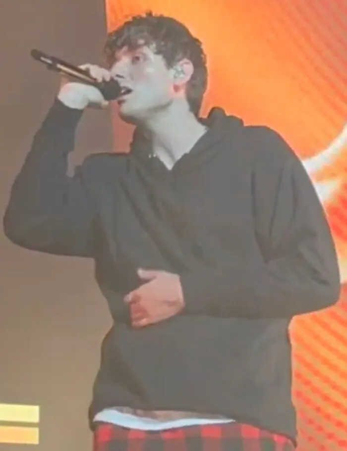Singer-Songwriter Jvke, 25