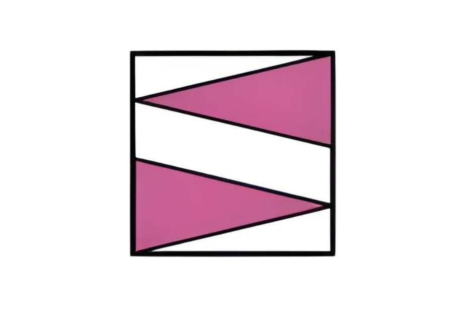 Square divided by two white and two pink triangles arranged diagonally forming a pattern for pick the missing figure C.