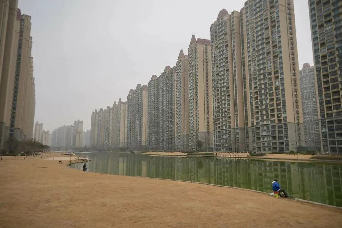 "Life In Venice", un extenso complejo residencial parcialmente abandonado en la costa este de China.