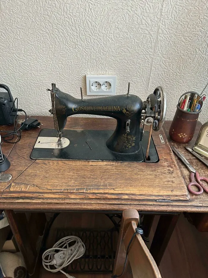 My Grandmother’s Goschveimachina Sewing Machine, Brought Home By Horse Carriage And Used Until She Passed Away At 93