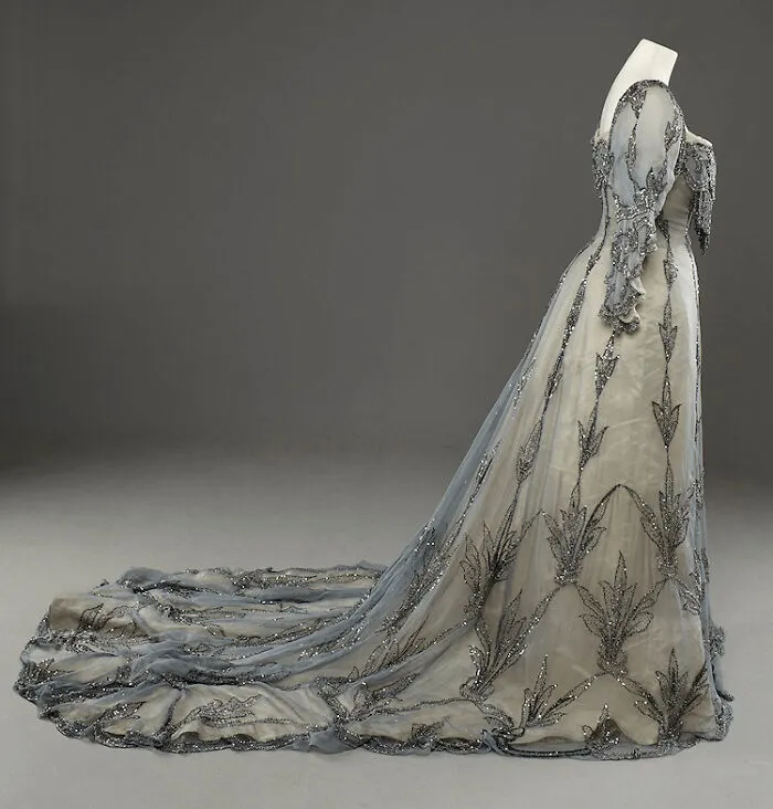 Ball Gown Belonging To Queen Alexandra Of Denmark Designed By Henriette Favre, Circa 1906