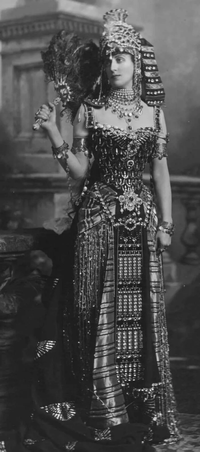 Mrs Arthur Paget, Later Lady Paget, (D. 1919), Dressed As Cleopatra For The Devonshire House Ball In Honor Of Queen Victoria Reign, 2 Of July 1897