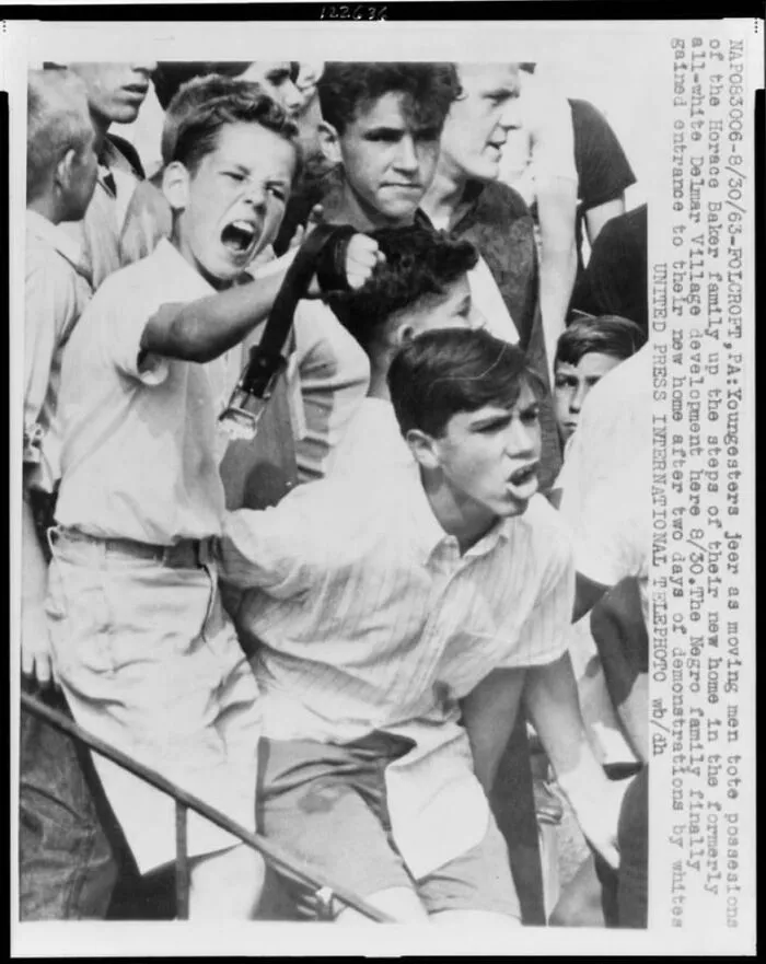 Teens Protest The Arrival Of The Horace Baker Family, The First African American Family In All White Delmar Village Folcroft, Pennsylvania, 30 Of August 1963