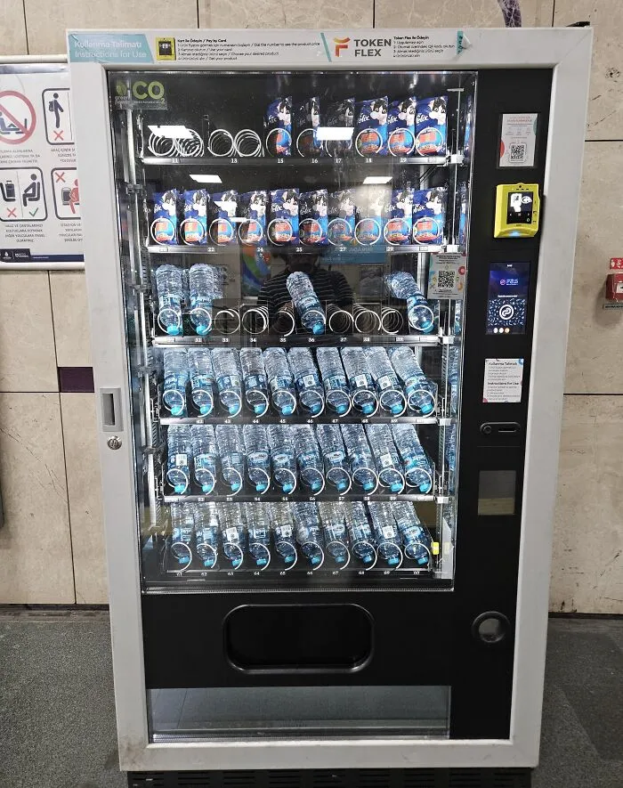 You Can Buy Cat Food From The Vending Machines In Istanbul