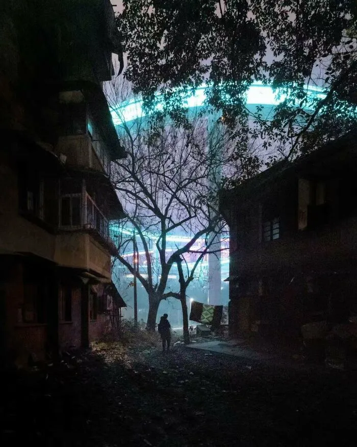 Alta tecnología, vida pobre, Chongqing, China