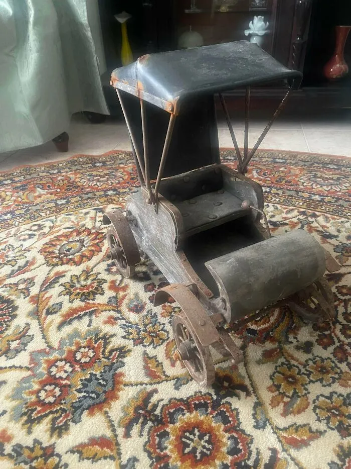 Is This A Victorian Era Toy? Portugal