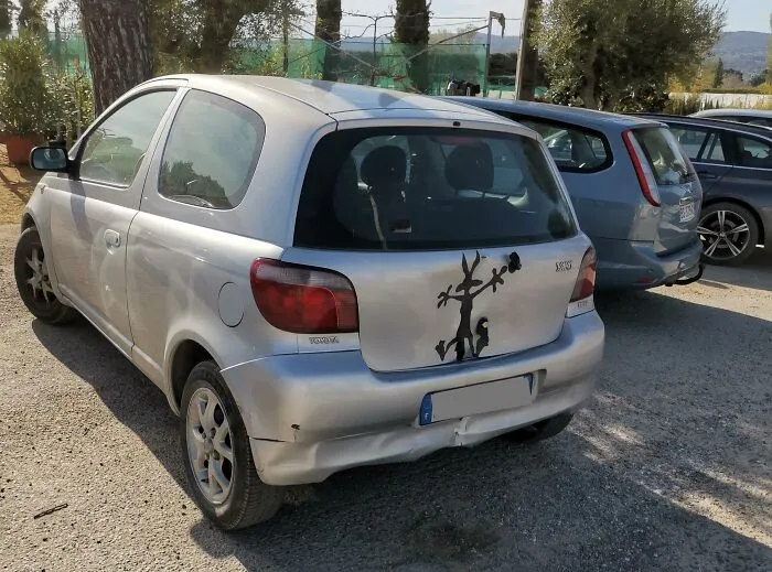 I Saw This Gracefully Repaired Car. Pretty Smart Gotta Admit