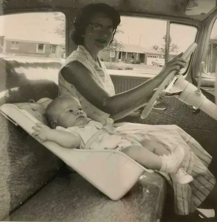 Car Seat Safety In 1958. These Car Seats Were Not Secured With Seat Belts, So The Mother Could Reach Out To Prevent The Child From Falling Forward