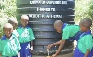 99 Cringey And Absurd Pictures That Are So Bad, They’re Good
