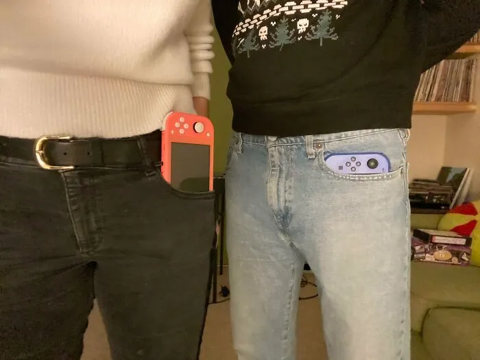 Women’s Pockets Can Fit Less Than Half Of A Switch Lite, Whereas Men’s Pockets Can Fit A Whole Switch