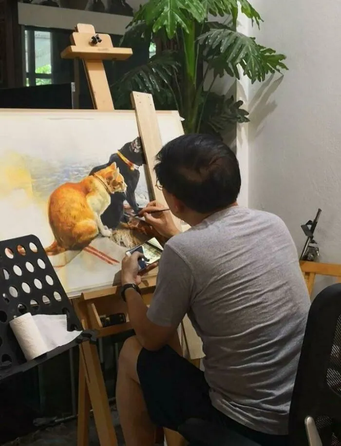 Papá: “¡No se permiten gatos en esta casa!” Y también papá: Pinta un cuadro de nuestros gatos para colgarlo en casa.