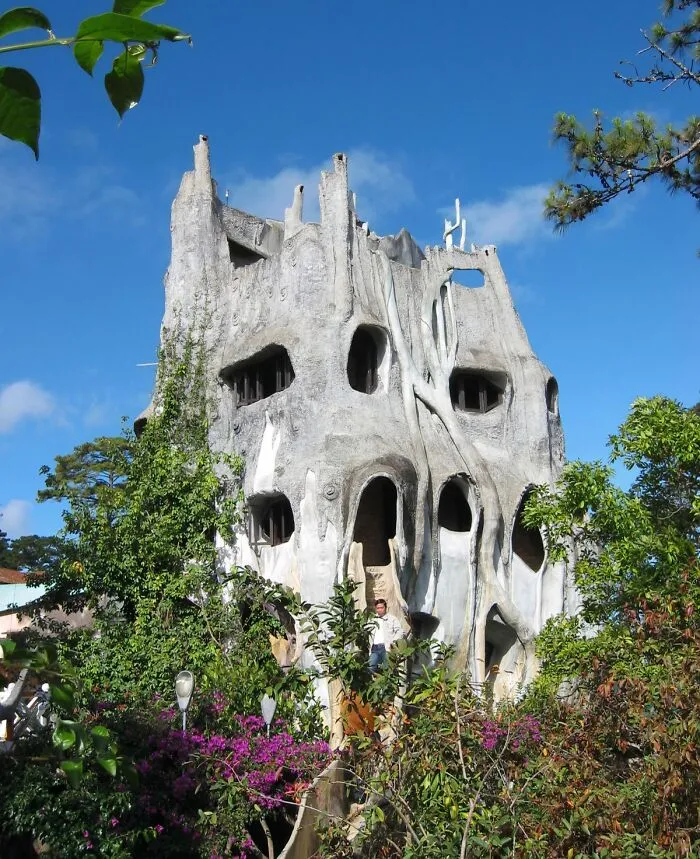 Hang Nga Guesthouse