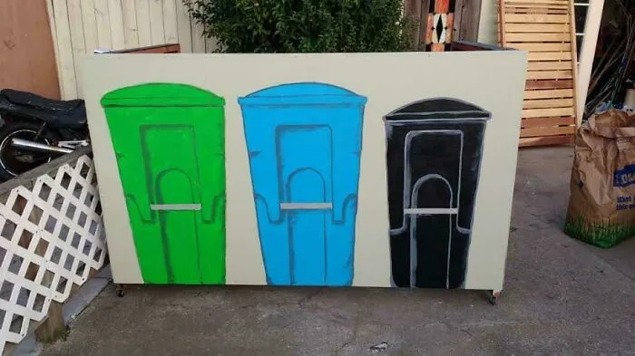 Trash Trompe-L'œil - Neighbor Anonymously Reported Us To The City Because Our Trash Cans Were Not Behind A Barrier. Now They Are