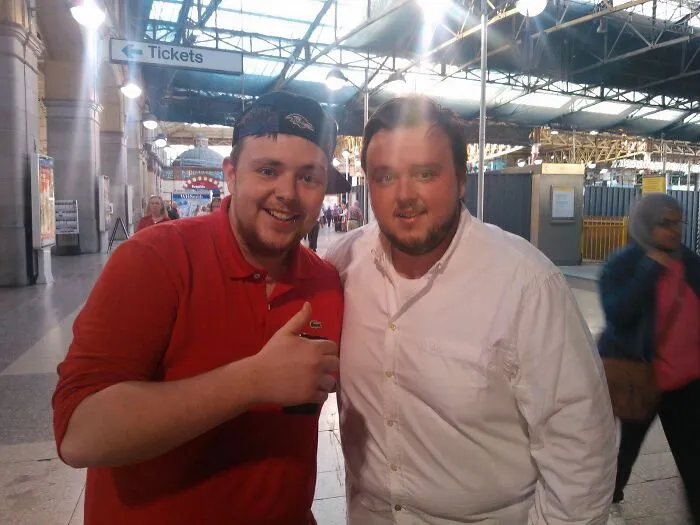Game Of Thrones Star Samwell Tarley Met His Doppelgänger!
