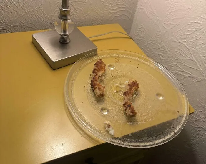 This Is The Spinning Plate From The Microwave In My Brother's Room. He Uses It Bare And Takes It Back Every Time