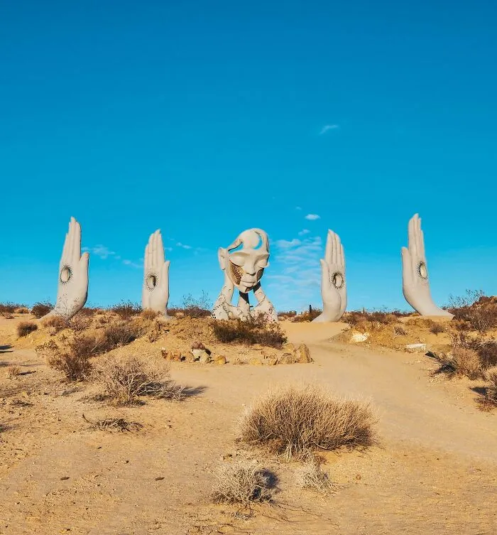 Statue In The Desert