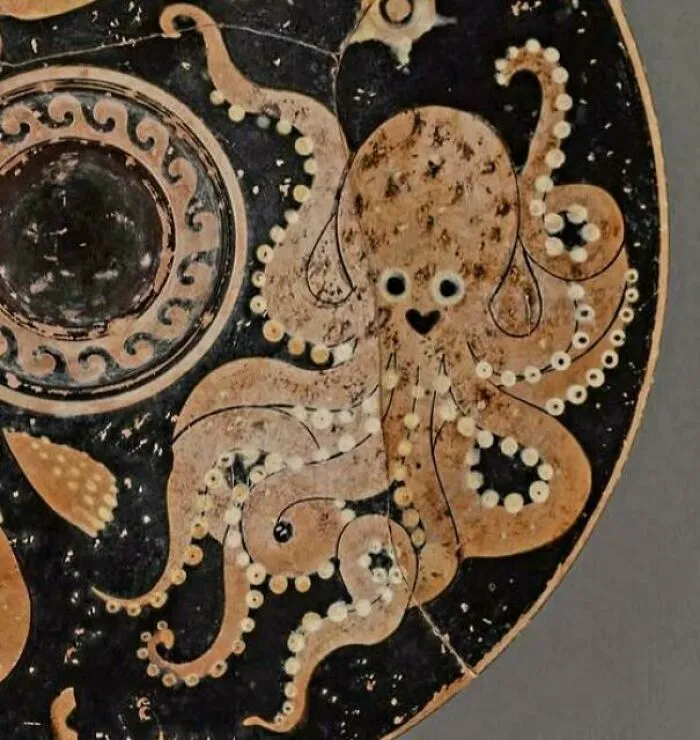 Here's A Smiling Octopus To Brighten Up Your Monday