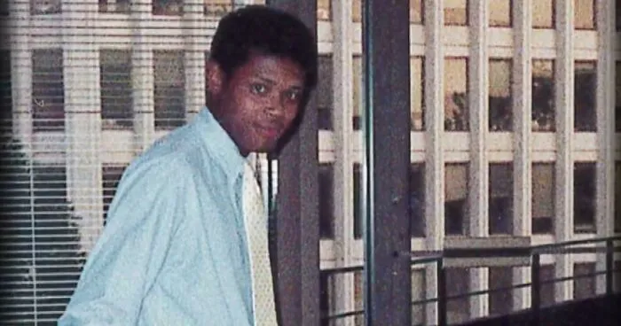 El fiscal federal Johnathan Luna fue apuñalado 36 veces. El FBI dictaminó que se trató de un suicidio.