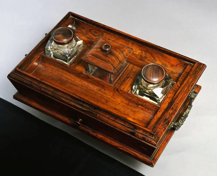 Chic Wooden Box Made For A Desk Ritual