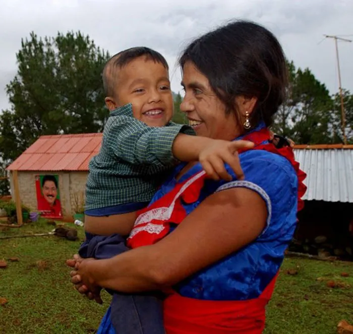 “Should Have Been 100% Fatal”: 49 Times Humans Survived The Most Terrifying Situations