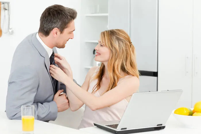 42 Hilariously Honest Reasons People Instantly Knew Romance Was Off The Table