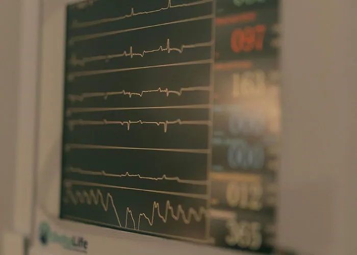 "I Can't Explain This": 49 Terrifying Real-Life Experiences These Nurses Lived Through