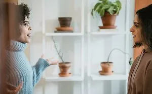 Small Behaviors That Make People Like You More, According To Psychologists