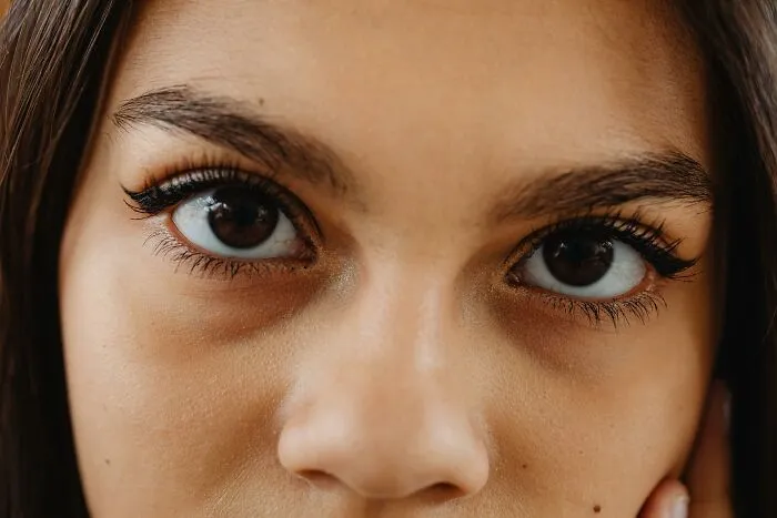 Make Brief, Natural Eye Contact When Speaking