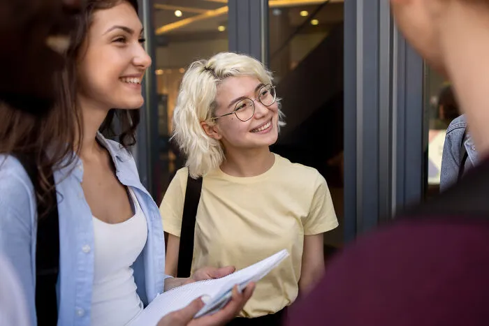 “What Is The Deal With The Gen Z Stare?” (23 People Chime In)