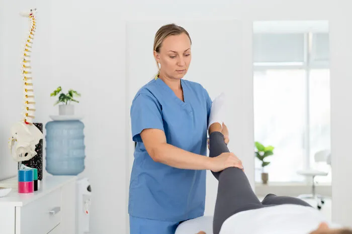 36 Insane Cases Of Patients Definitely Faking An Illness, That Doctors Experienced In Their Careers