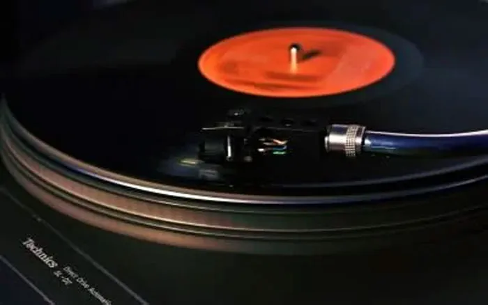That People Can Often Recognize A Familiar Song In As Little As A Few Hundred Milliseconds After It Starts Playing