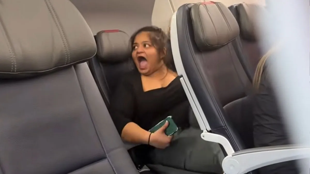 Woman’s Plane Trip Cut Short After She Can’t Handle Being Told To Use Headphones 