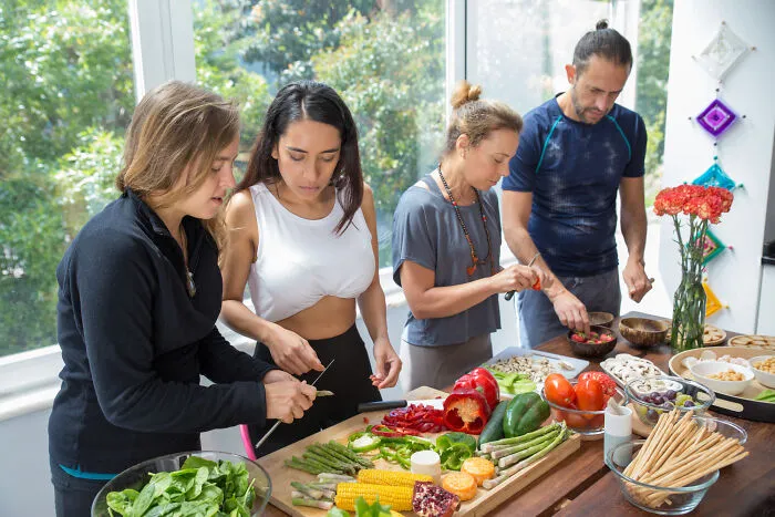39 Surprisingly Wholesome, And Sometimes Weird, Family Traditions People Still Follow