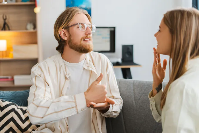 “There Was A Long Pause”: 71 Embarrassing Moments Featuring Guys Mansplaining To No End