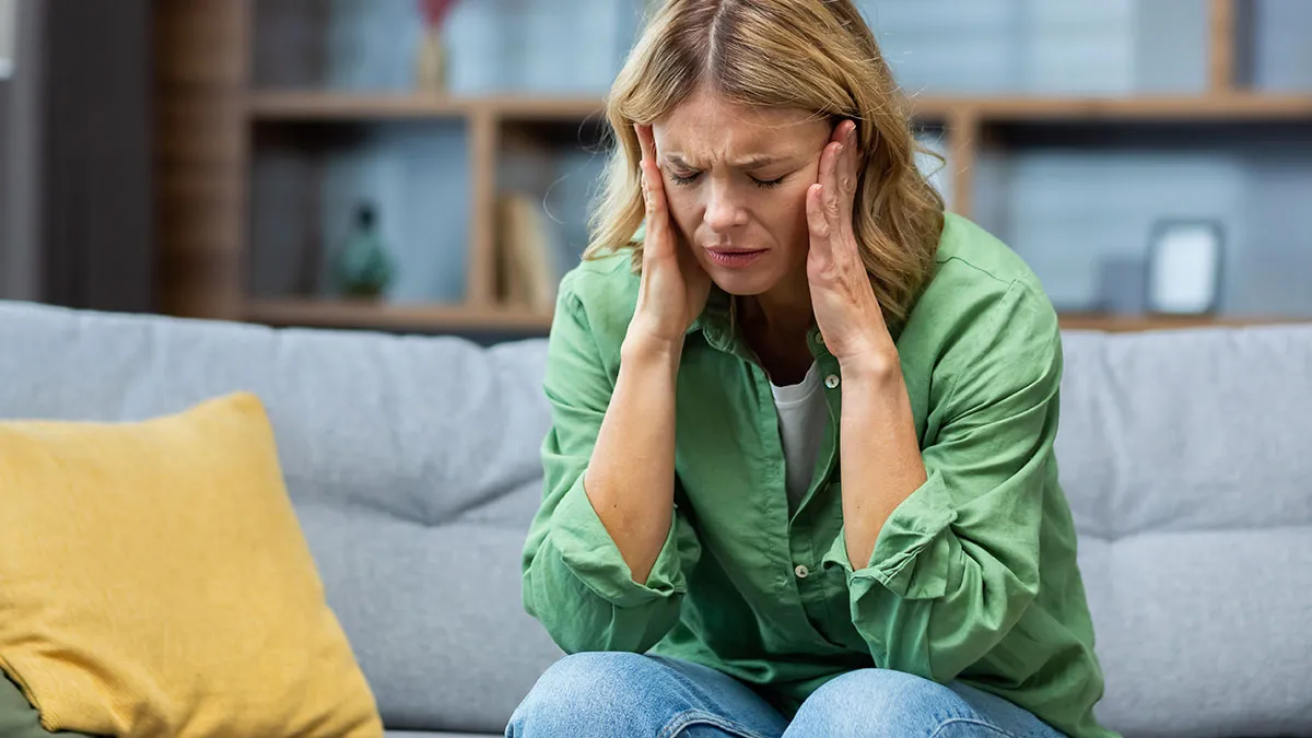 Woman Discovers Husband’s Year-Long Affair, Complains To His Girlfriend’s Mom
