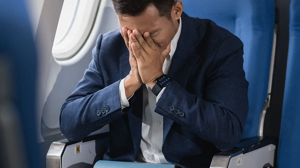 People Don’t Even Know How They Survived These 57 Awful Flights