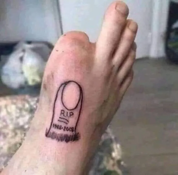 79 Cursed Photos That Make Absolutely Zero Sense But Live Rent‑Free In Our Brains