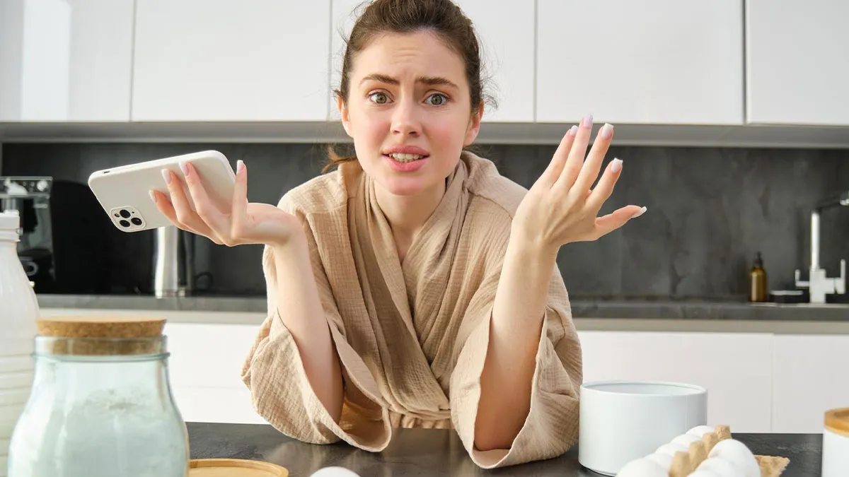 Lady Has Had Enough Of Accommodating Her "Allergic" Friend’s Whims, Considers Calling Her Out