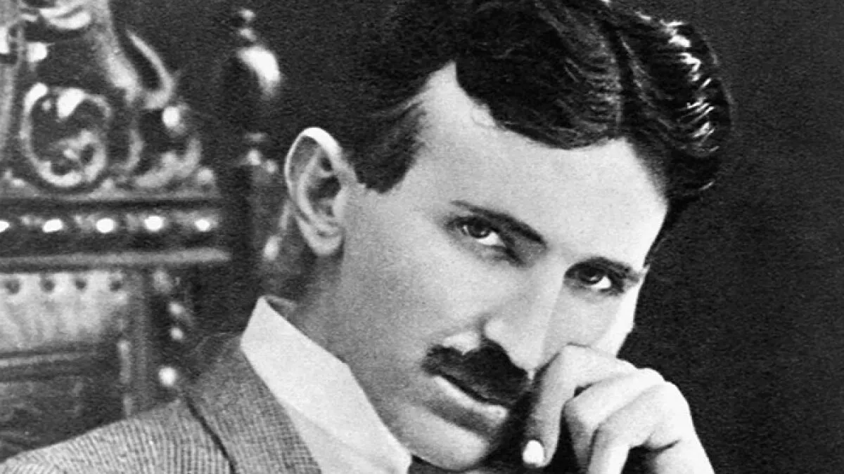 "I Will Fight This Weakness": 15 Iconic Names In History Who Likely Never Had Intimate Relations, Here's Why