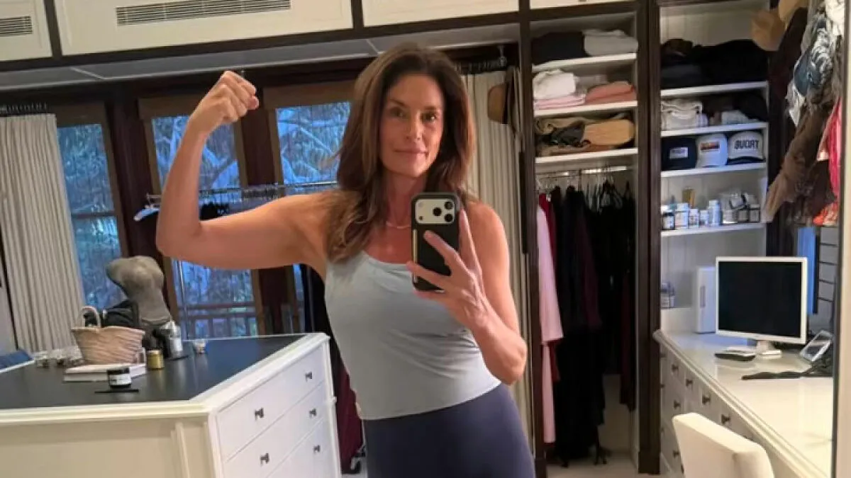 “So Messed Up”: 60YO Cindy Crawford’s “Sad” Morning Routine Sparks Intense Backlash And Debate Online