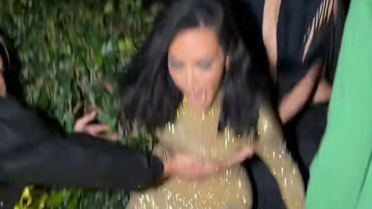 Kim Kardashian’s Dramatic Fall Joins The List Of Viral Moments From Oscars Night
