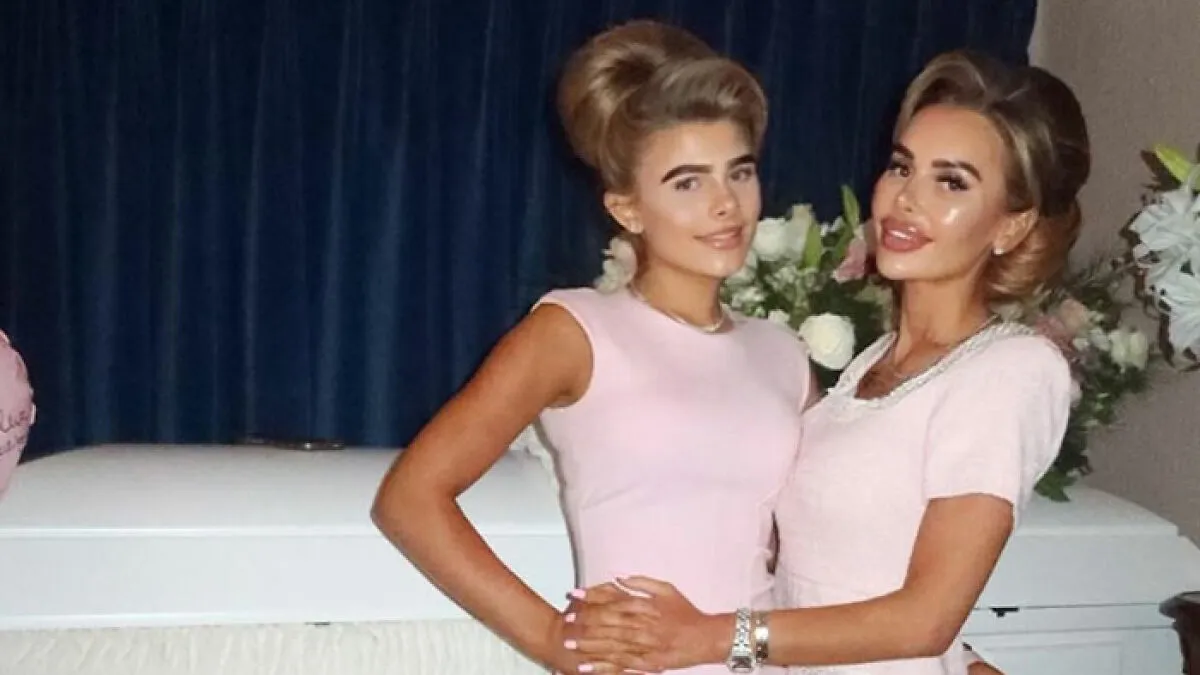 Influencer Faces Massive Backlash After Posting Pics With The Coffin At Bullied Daughter's Funeral