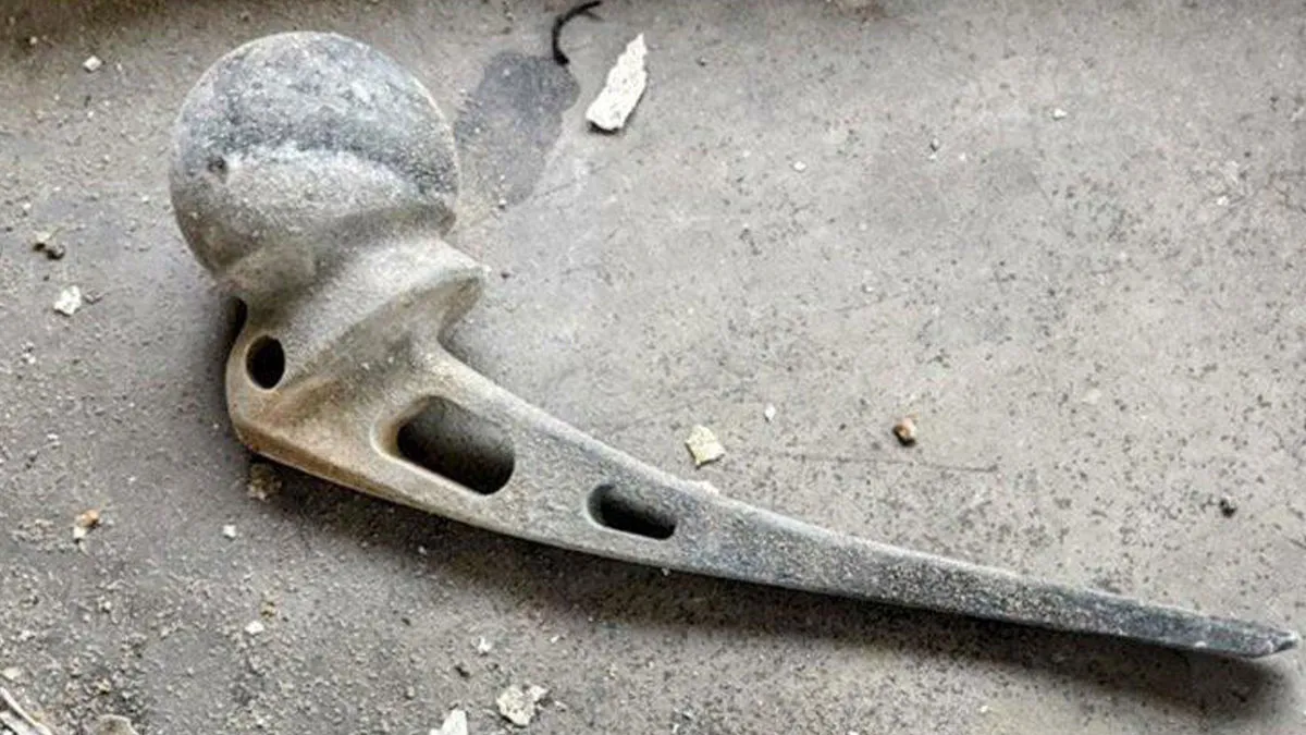 79 People Share The Strange Things Previous Owners Left Behind In Their Homes