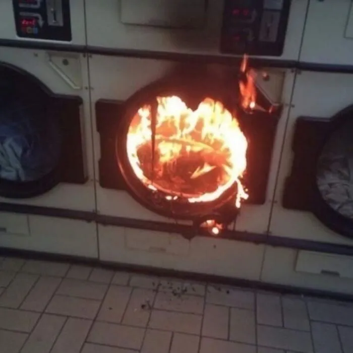 99 Cringey And Absurd Pictures That Are So Bad, They’re Good